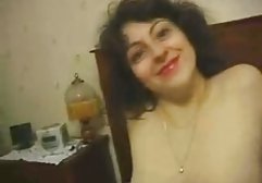 فاحشه دوست خود را فلیم سکی با یک کیرمصنوعی زرد فاک
